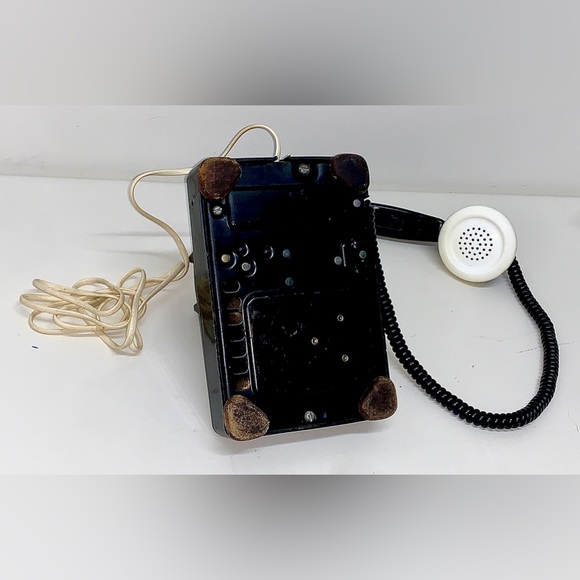 Early Mid Century Vintage WESTERN BELL Rotary Dial Telephone - Picture 6 of 16